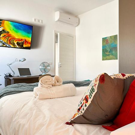 Flowing House Brindisi Exterior foto